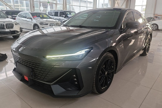 长安UNI-V 2023款 1.5T 尊贵型