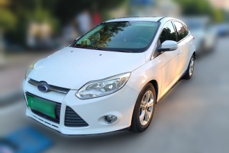 福特 福克斯 2012款 两厢 1.6L 手动风尚型