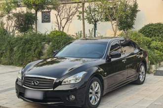 英菲尼迪Q70 2013款 Q70L 2.5L 雅致版