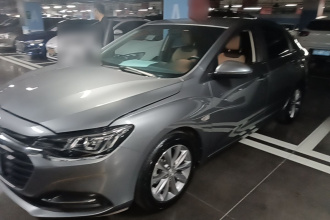 雪佛兰 科鲁泽 2022款 320 自动悦享版