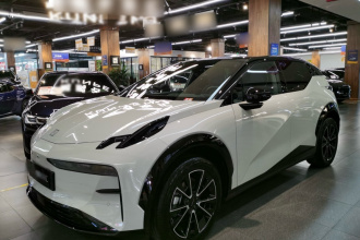 极氪X 2025款 四座后驱魔方版