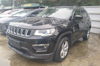 Jeep 指南者 2019款 220T 自动悦享版