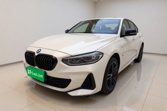 宝马1系 2022款 125i M运动曜夜版