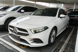 奔驰A级 2021款 A 200 L 运动轿车动感型