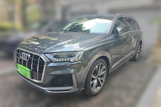 奥迪Q7 2020款 55 TFSI quattro S line运动型