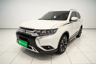 三菱 欧蓝德 2019款 2.4L 四驱致享版 5座 国VI