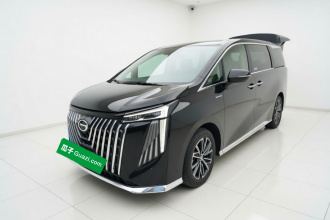 广汽传祺 传祺M8 2024款 大师系列 400T 尊贵版