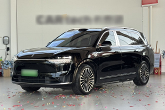 鸿蒙智行 问界M9 2025款 增程 Ultra版 52kWh 6座版 (192线激光雷达）