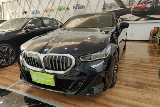 宝马5系(进口) 2024款 530i 领先型 M运动套装
