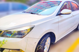 长安 悦翔V7 2016款 1.6L 手动乐尚型 国V