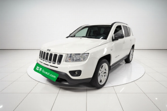 Jeep 指南者(进口) 2012款 2.4L 四驱豪华版