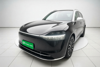 鸿蒙智行 问界M9 2024款 增程 Ultra版 42kWh 6座版