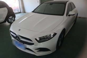奔驰A级 2021款 改款 A 180 L 运动轿车