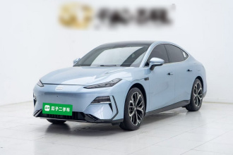 吉利银河 银河E8 2025款 700km 远航智驾版