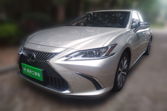 雷克萨斯ES 2018款 300h 卓越版 国VI