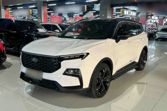 福特 领睿 2022款 极境 EcoBoost 170 光影