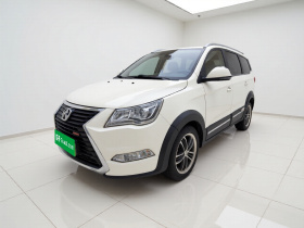 北汽威旺M60 2017款 1.5L 手动铂金版