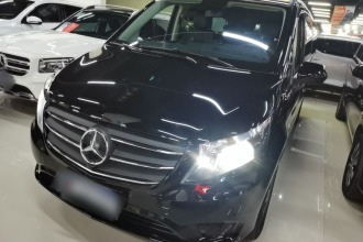 奔驰 威霆 2021款 2.0T 精英版 7座