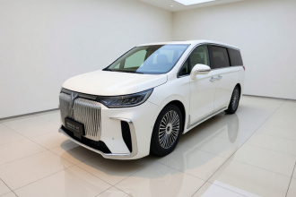 岚图汽车 岚图梦想家 2025款 PHEV 四驱旗舰鲲鹏版