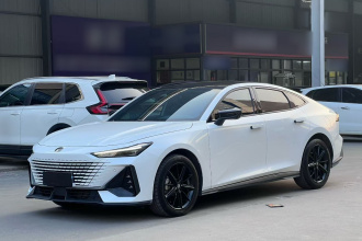 长安UNI-V 2023款 1.5T 尊贵型