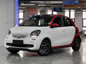 smart forfour 2018款 0.9T 66千瓦先锋版