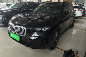 宝马X5 2023款 xDrive 30Li 尊享型M运动曜夜套装
