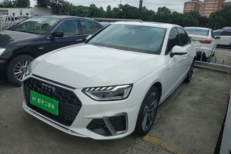 奥迪A4L 2022款 40 TFSI 时尚动感型