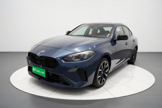 宝马2系 2025款 225L M运动曜夜套装