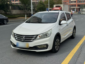 宝骏310 2016款 1.2L 手动舒适型