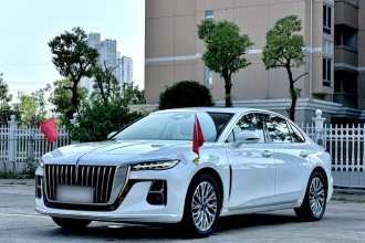 红旗H5 2023款 1.5T HEV智联旗畅版