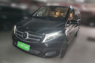 奔驰V级 2017款 V 260 L 尊贵加长版