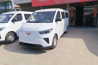 五菱汽车 五菱扬光 2025款 400km 客车版舒适型