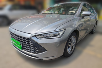 比亚迪 秦PLUS 2023款  冠军版 DM-i 120KM超越型