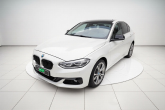 宝马1系 2018款 120i 设计套装型