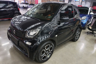 smart fortwo 2016款 0.9T 66千瓦硬顶先锋版