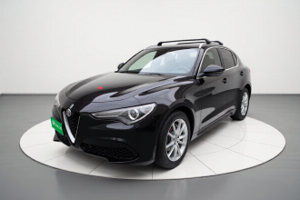 阿尔法·罗密欧 Stelvio斯坦维 2017款 2.0T 280HP 豪华版