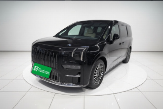 极氪009 2024款 七座过道版四驱 108kWh