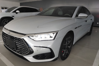 比亚迪 汉 2024款 DM-i 荣耀版 200KM 旗舰型