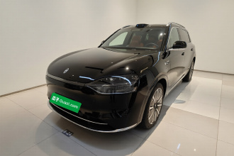 鸿蒙智行 问界M9 2025款 增程 Ultra版 52kWh 5座版 (192线激光雷达）
