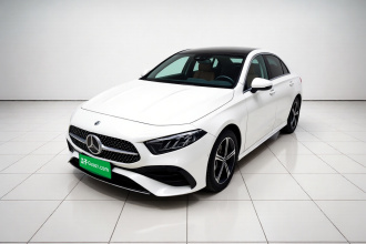 奔驰A级 2023款 A 200 L 时尚型