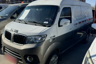 金杯 新海狮X30L CNG 2023款 100L CNG财富版厢货2/5座空调版SWCC15M