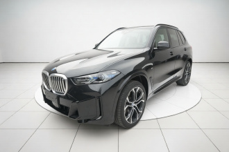 宝马X5 2026款 改款 xDrive 40Li M运动曜夜套装