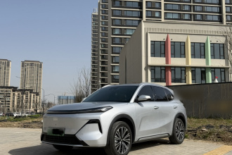 吉利银河 银河星舰7 EM-i 2025款 120km 领航版