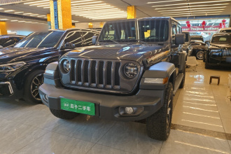 Jeep 牧马人 2021款 2.0T 罗宾汉四门版
