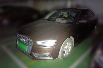 奥迪A4L 2013款 35 TFSI 自动标准型