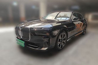 宝马7系 2023款 735Li 豪华套装