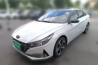 现代 伊兰特 2022款 1.5L CVT LUX尊贵版