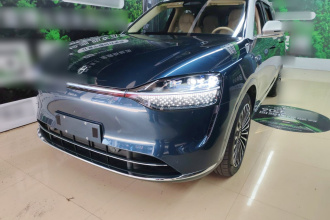 鸿蒙智行 问界M9 2025款 增程 Ultra版 52kWh 6座版 (192线激光雷达）