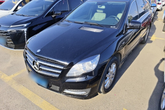 奔驰R级 2017款 R 320 4MATIC 商务型臻藏版
