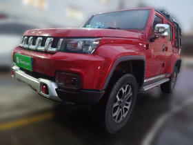 北京越野 北京BJ40 2022款 2.0T 自动四驱环塔冠军版